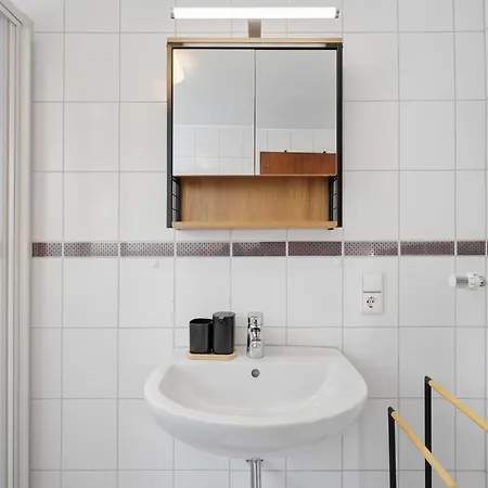 2 Wohnung, Mit Sonnenterasse *